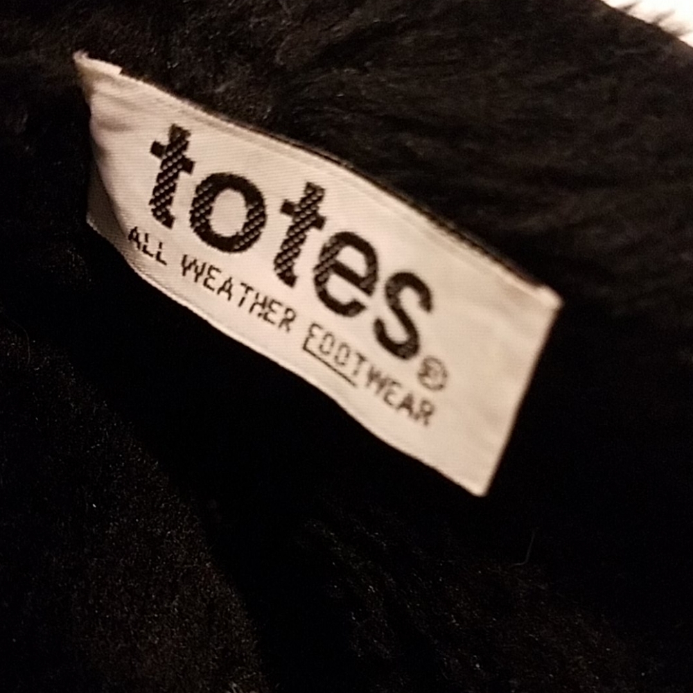 Totes black ankle quilted winter boots 9M *FLAWS - Picture 6 of 10